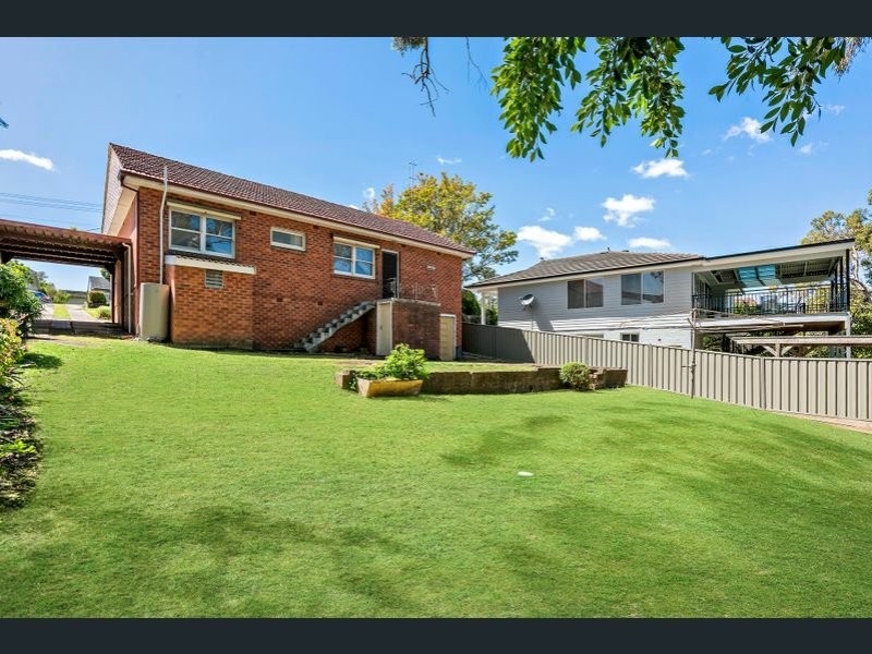 16 Stillness Road, Figtree NSW 2525