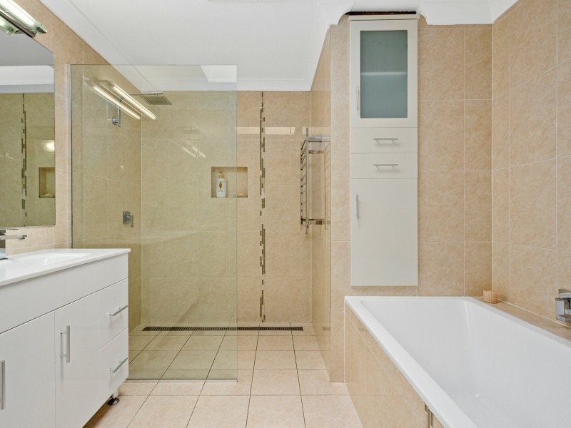 13 Lara Place, Mount Keira NSW 2500