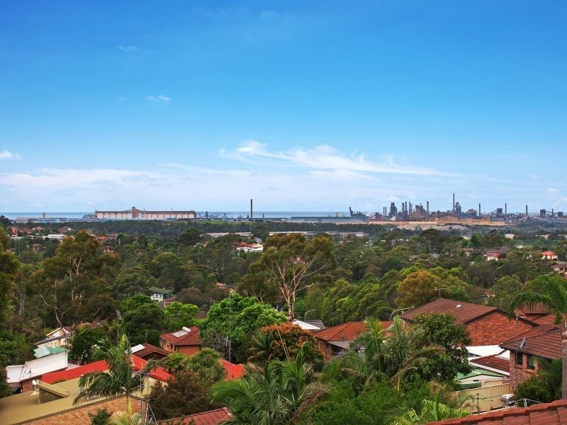 104 Derribong Drive, Cordeaux Heights NSW 2526