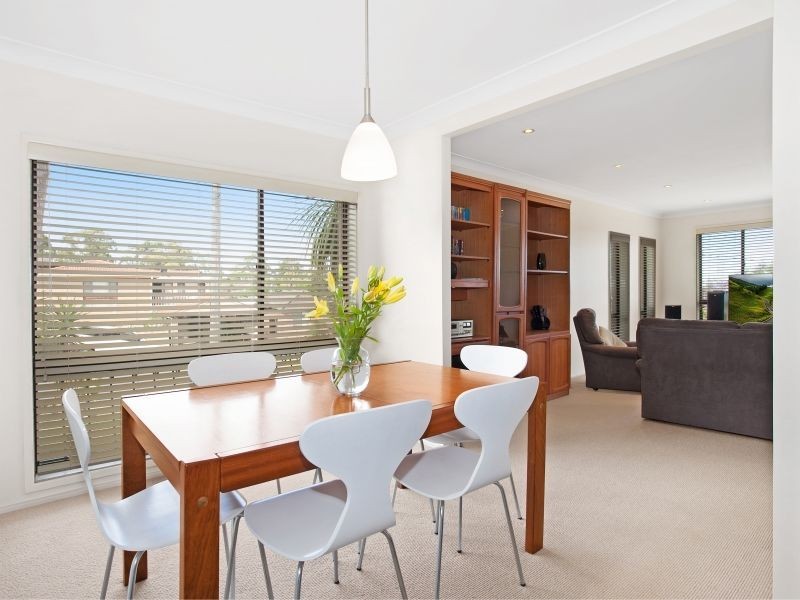 67 Fairloch Avenue, Farmborough Heights NSW 2526