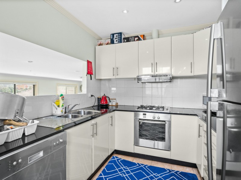 2/47 Rowland Avenue, Wollongong NSW 2500