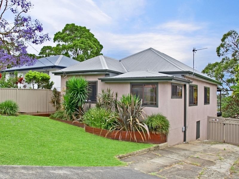 5 Hill Street, Coniston NSW 2500