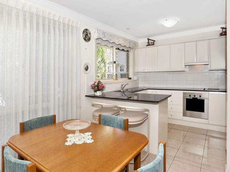 2/2-4 Bellevue Road, Figtree NSW 2525