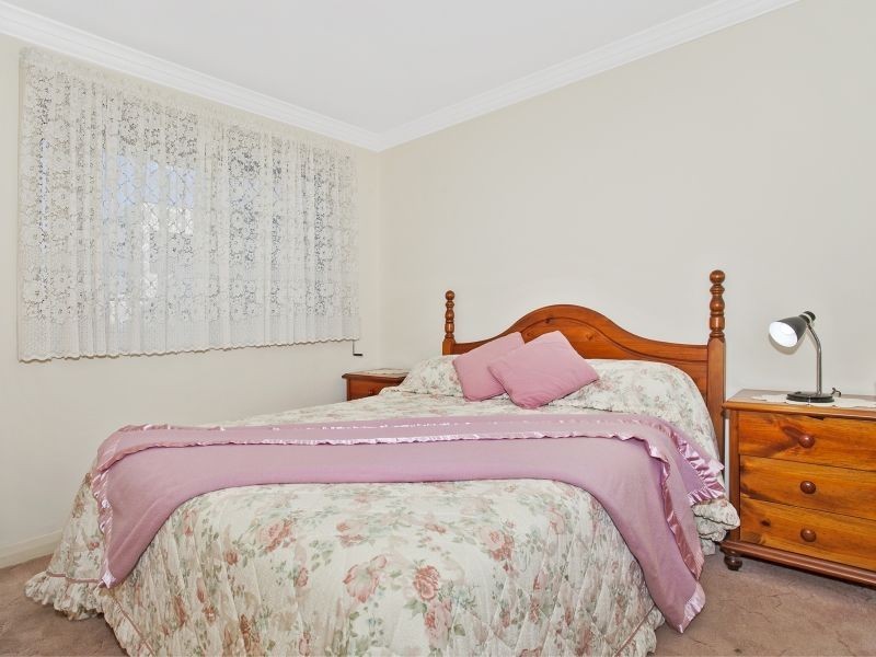 2/2-4 Bellevue Road, Figtree NSW 2525