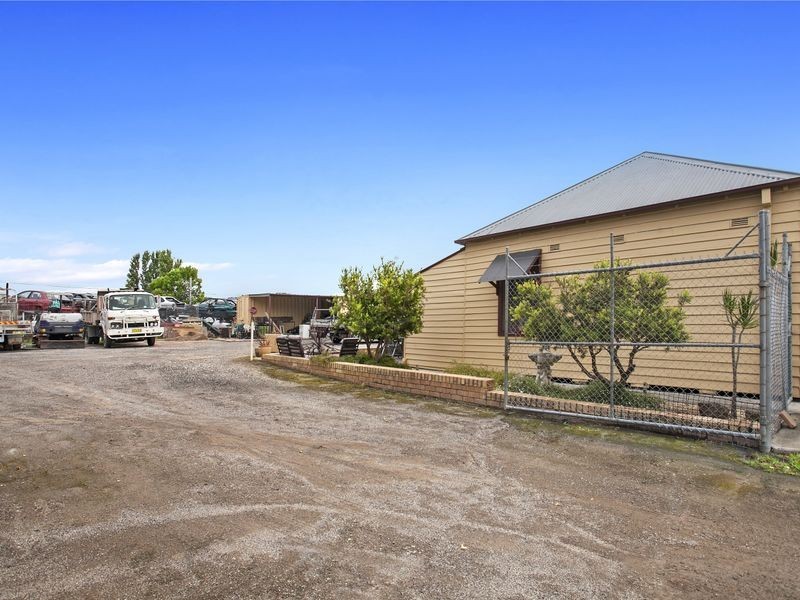 6 Hamilton Street, Dapto NSW 2530
