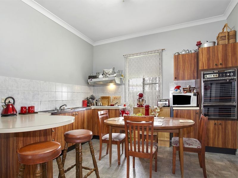 6 Hamilton Street, Dapto NSW 2530