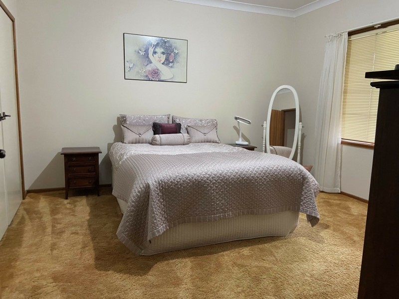 4 Oleander Avenue, Figtree NSW 2525
