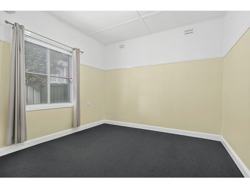 19 Rawlinson Avenue, Wollongong NSW 2500