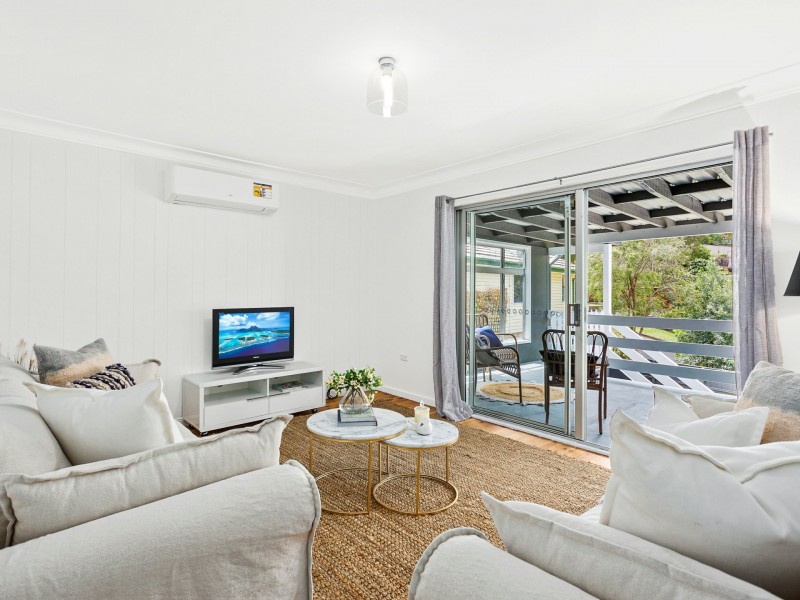 15 Shauna Crescent, Mount Keira NSW 2500