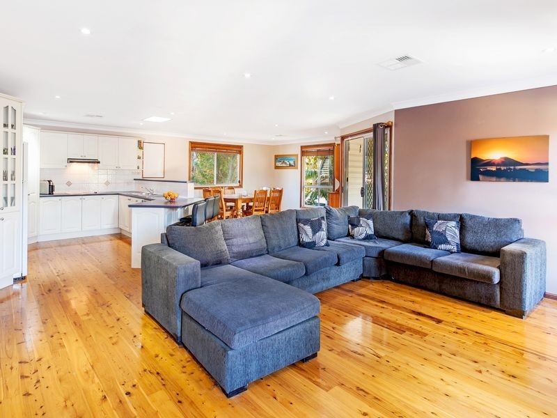 26 Cummins Street, Unanderra NSW 2526