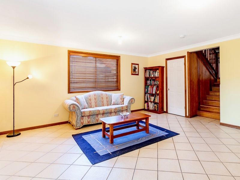 26 Cummins Street, Unanderra NSW 2526
