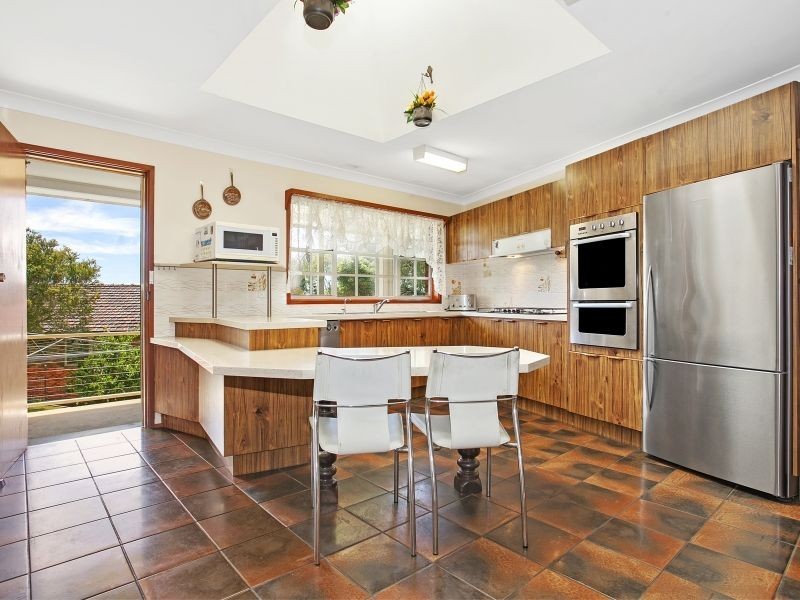 73 Walang Avenue, Figtree NSW 2525