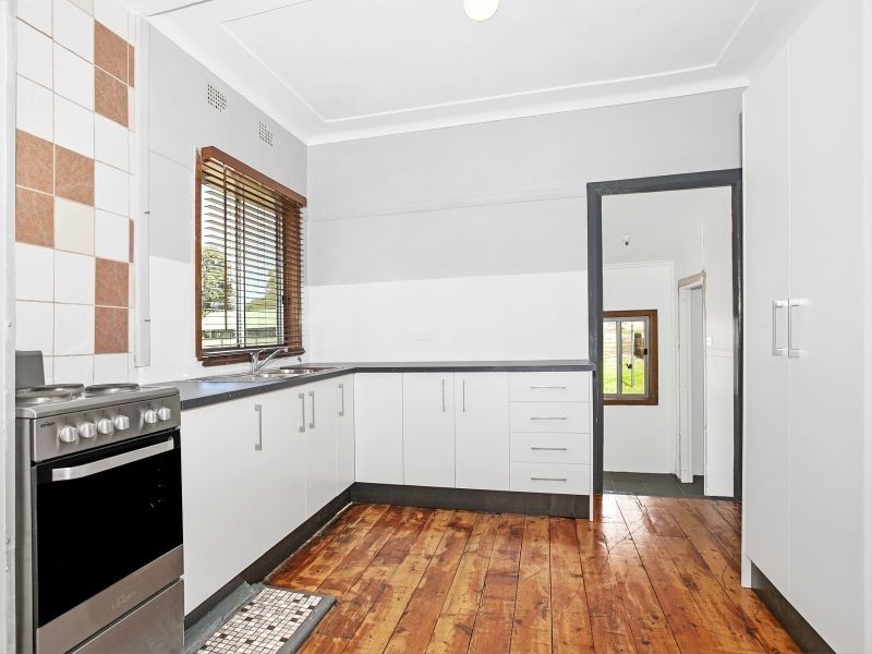 5 Illowra Crescent, Primbee NSW 2502