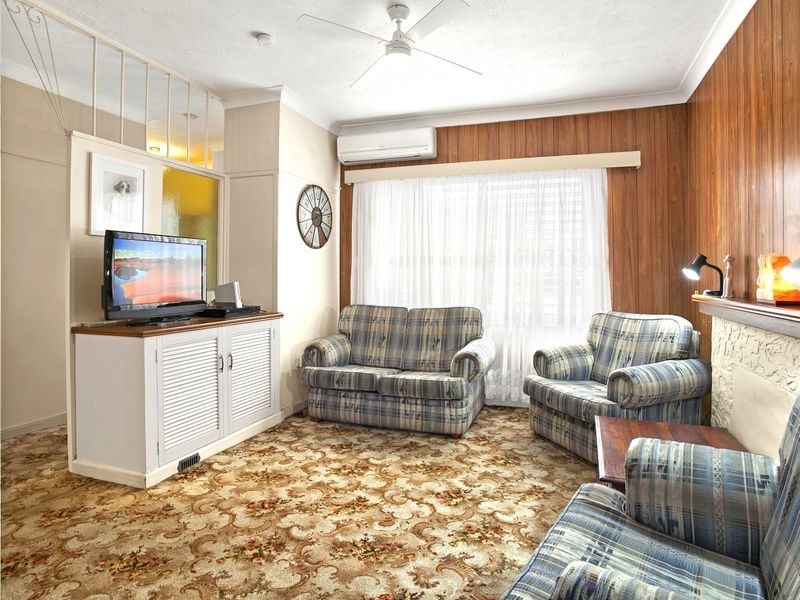 72 Taronga Avenue, Coniston NSW 2500