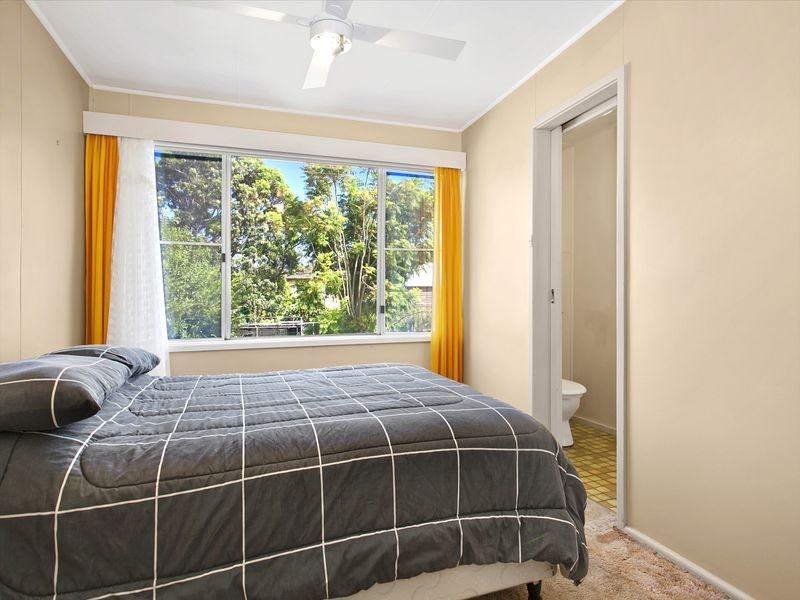 72 Taronga Avenue, Coniston NSW 2500