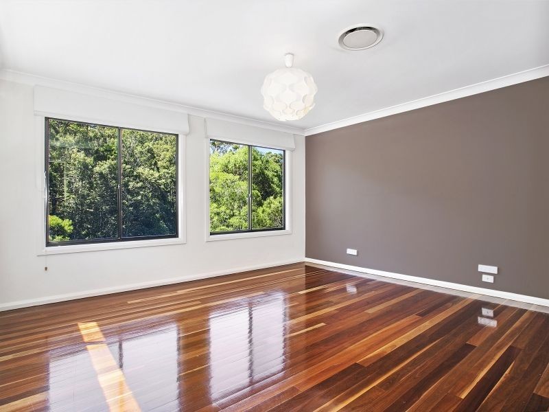 18 Woodlands Place, Figtree NSW 2525