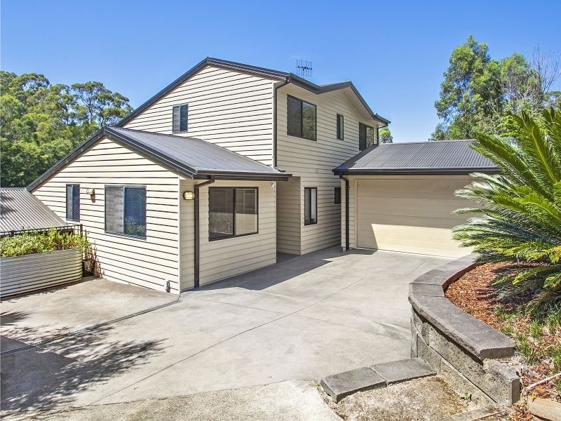 18 Woodlands Place, Figtree NSW 2525