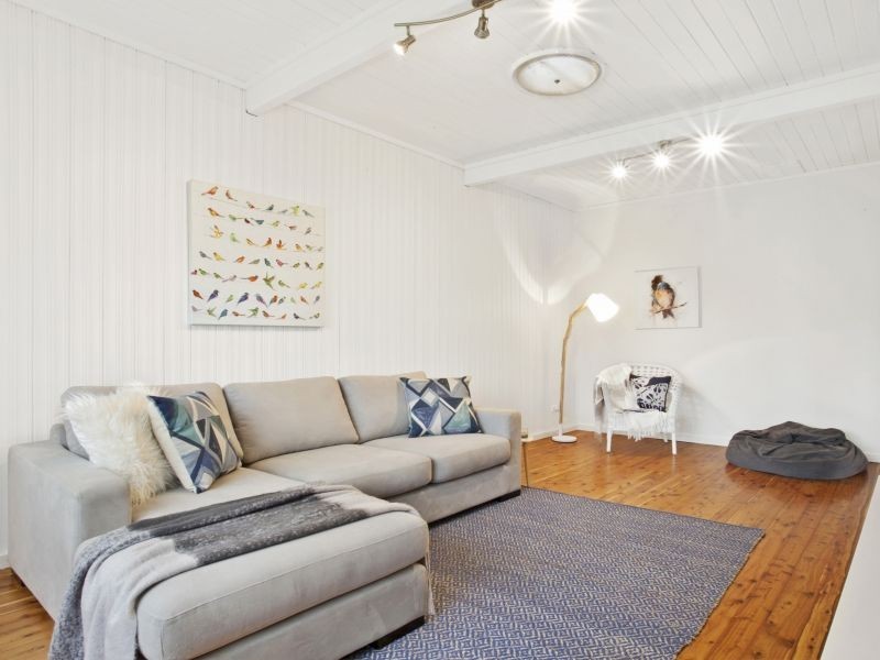 1 Kalang Avenue, Kanahooka NSW 2530