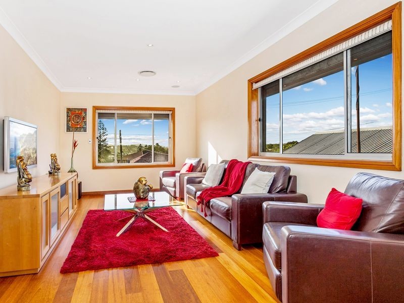 15 Korrongulla Crescent, Primbee NSW 2502