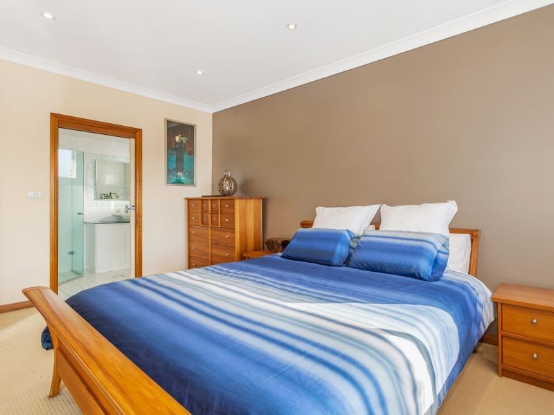 15 Korrongulla Crescent, Primbee NSW 2502