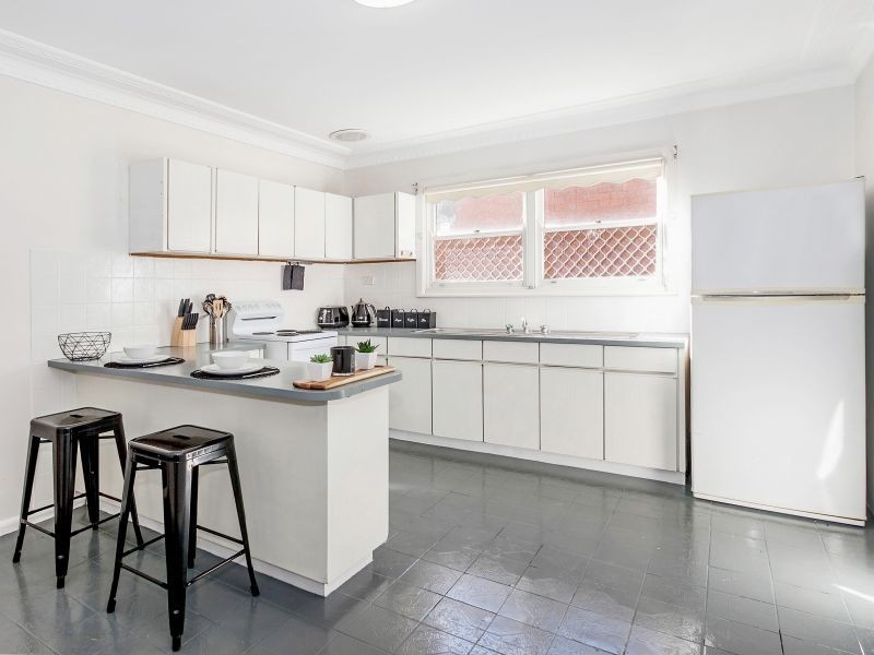 11 Lakeview Parade, Primbee NSW 2502