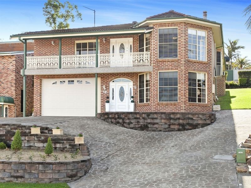 12 Lambertia Place, Cordeaux Heights NSW 2526