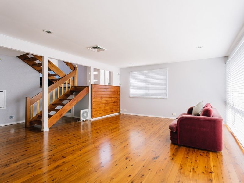 21 Springfield Avenue, Figtree NSW 2525