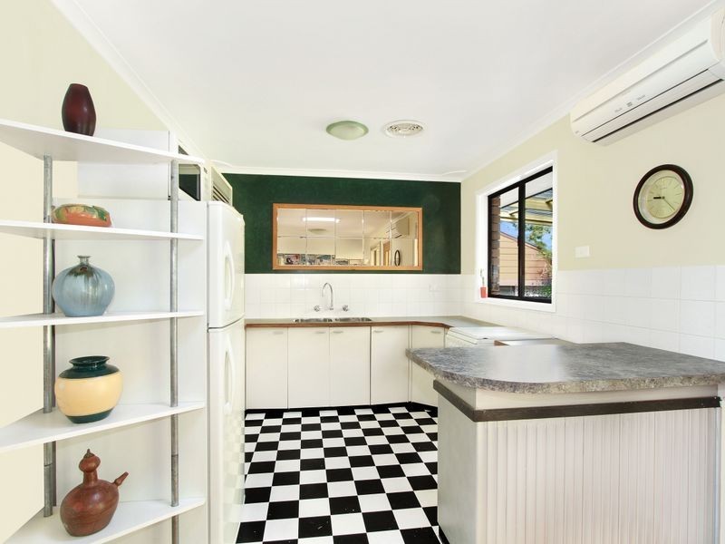 12 Ben Nevis Road, Farmborough Heights NSW 2526