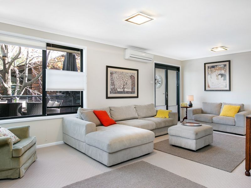 2 Medway Drive, Mount Keira NSW 2500