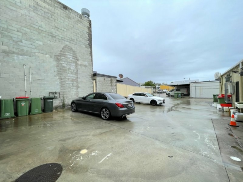 Shop 2/142 Scarborough Street, Southport QLD 4215