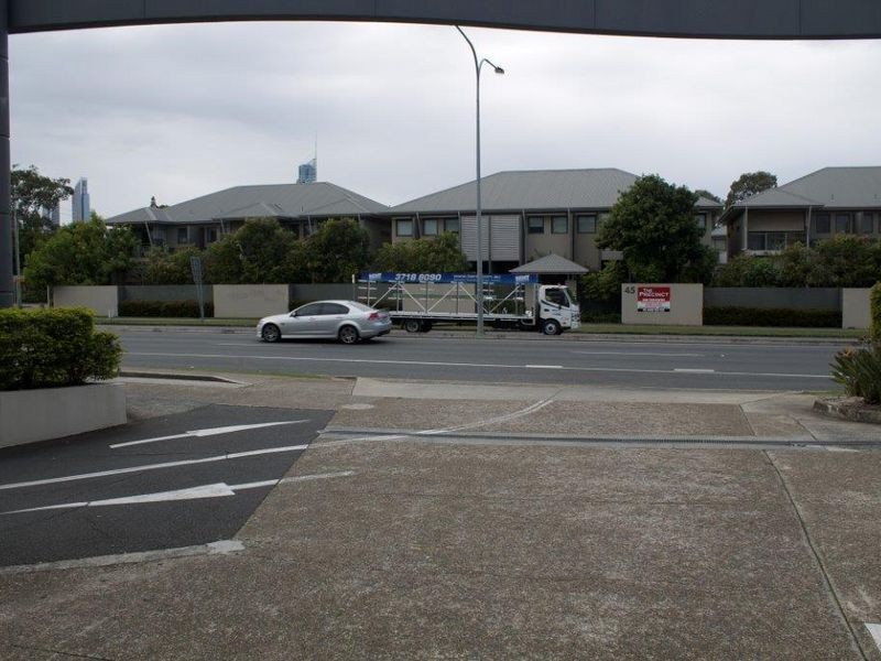 42 Bundall Road, Bundall QLD 4217