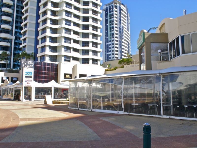 11/15 Victoria Avenue, Broadbeach QLD 4218