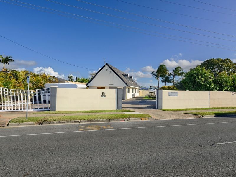 92 Ashmore Road, Bundall QLD 4217