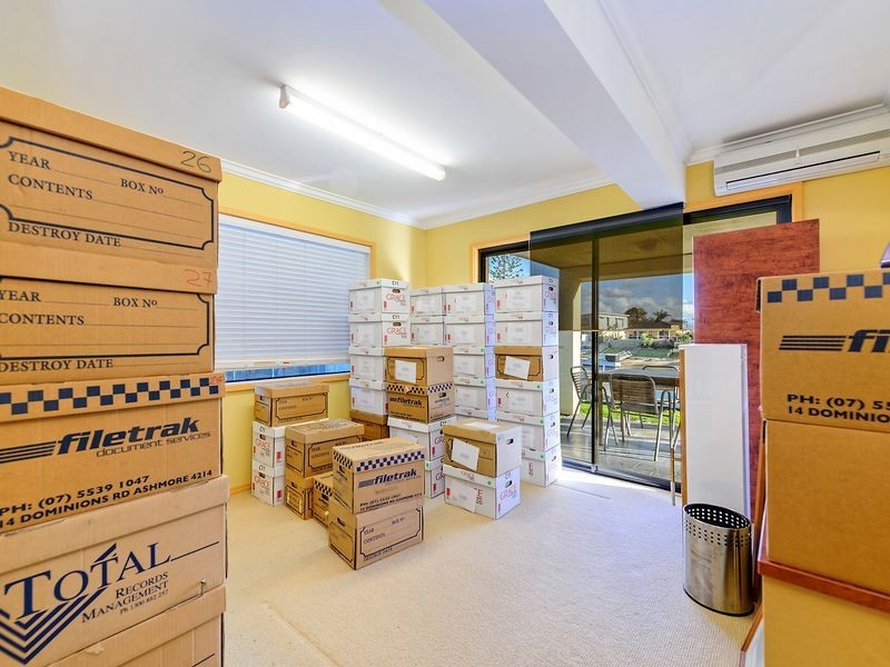 92 Ashmore Road, Bundall QLD 4217