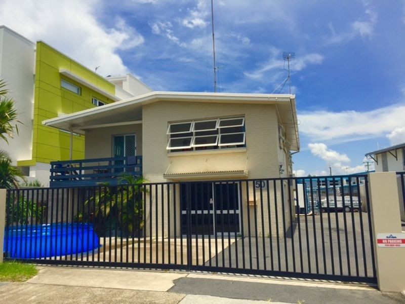 50 Peerless Avenue, Mermaid Beach QLD 4218