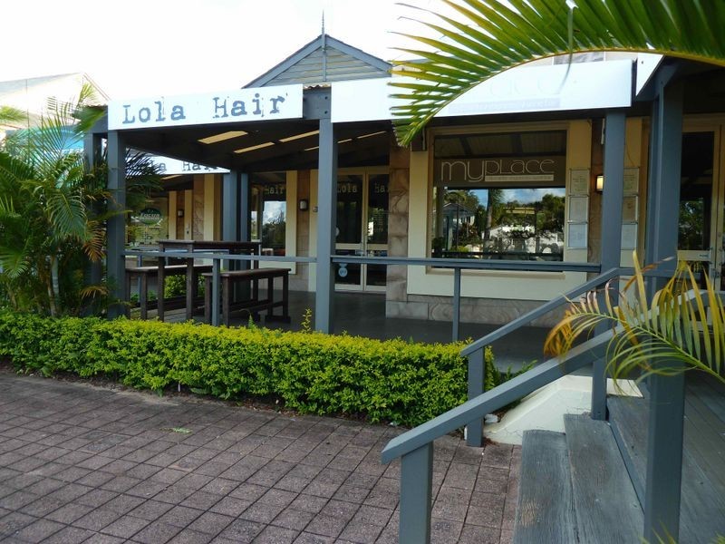 4/60 Santa Cruz Boulevard, Clear Island Waters QLD 4226