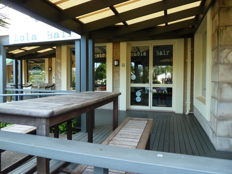 4/60 Santa Cruz Boulevard, Clear Island Waters QLD 4226