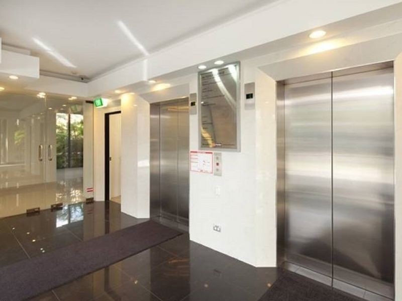 64 Ferny Avenue, Surfers Paradise QLD 4217