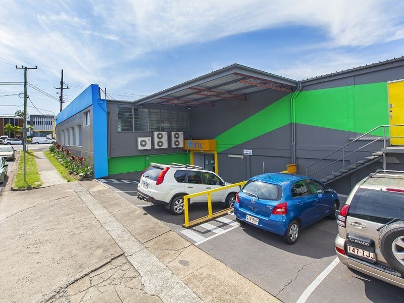 212 Logan Road, Woolloongabba QLD 4102