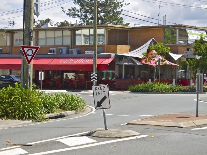 2/34 Thomas Drive, Surfers Paradise QLD 4217