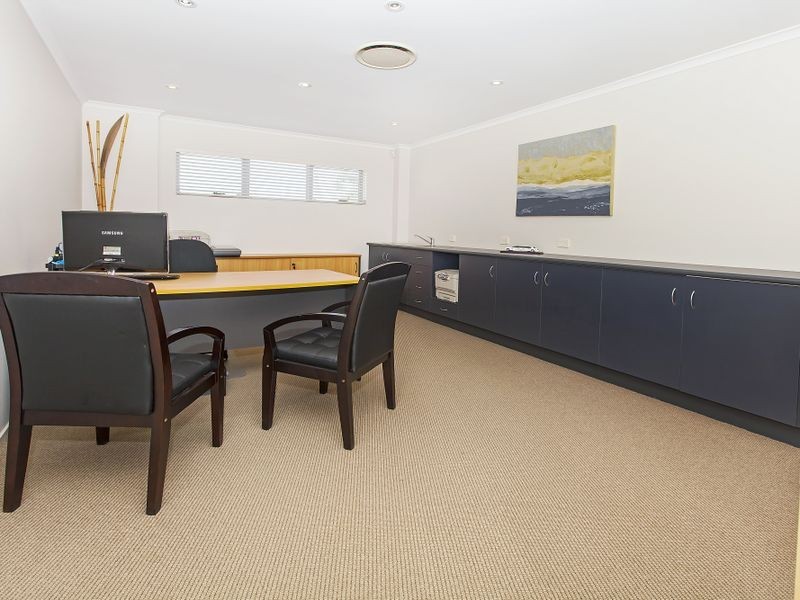 1/3 Shepherd Place, Molendinar QLD 4214