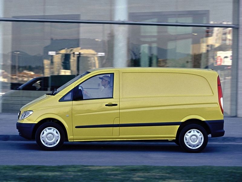 4/44 Township Drive, Burleigh Heads QLD 4220