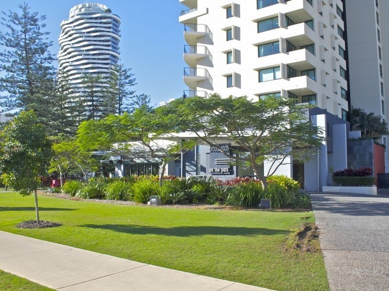 1/70 Surf Parade, Broadbeach QLD 4218
