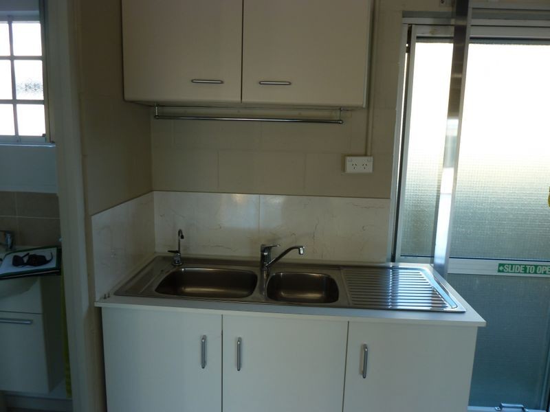 2/19 Dominions Road, Ashmore QLD 4214