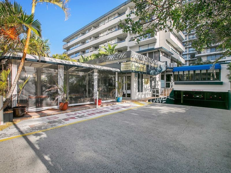 1/2 Queensland Avenue, Broadbeach QLD 4218