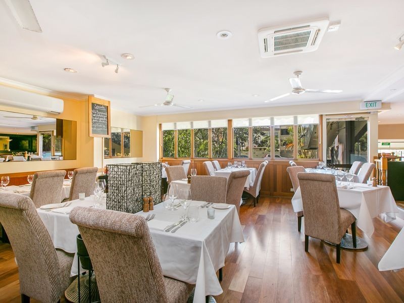 1/2 Queensland Avenue, Broadbeach QLD 4218