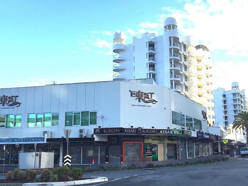 8/88 Surf Pde, Broadbeach QLD 4218