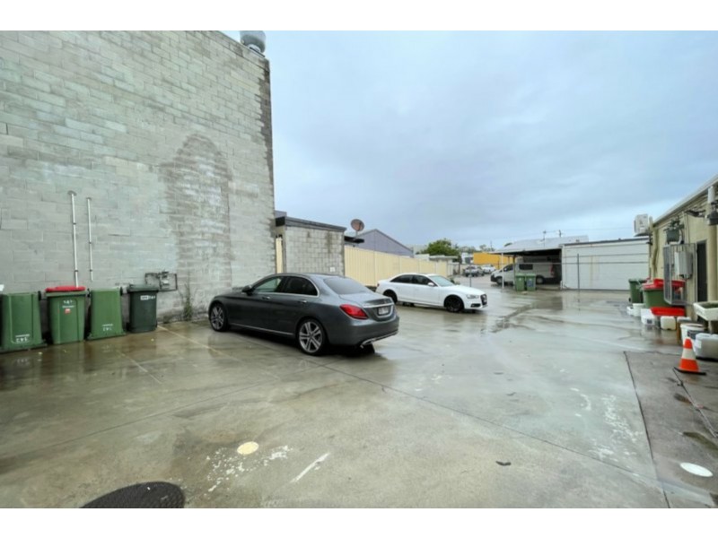 Shop 2/142 Scarborough Street, Southport QLD 4215
