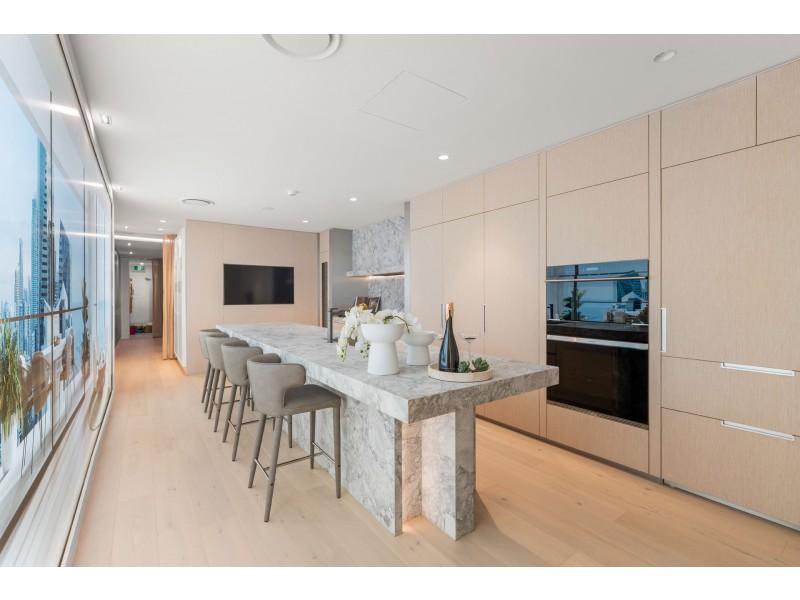 12/90-100 Surf Parade, Broadbeach QLD 4218