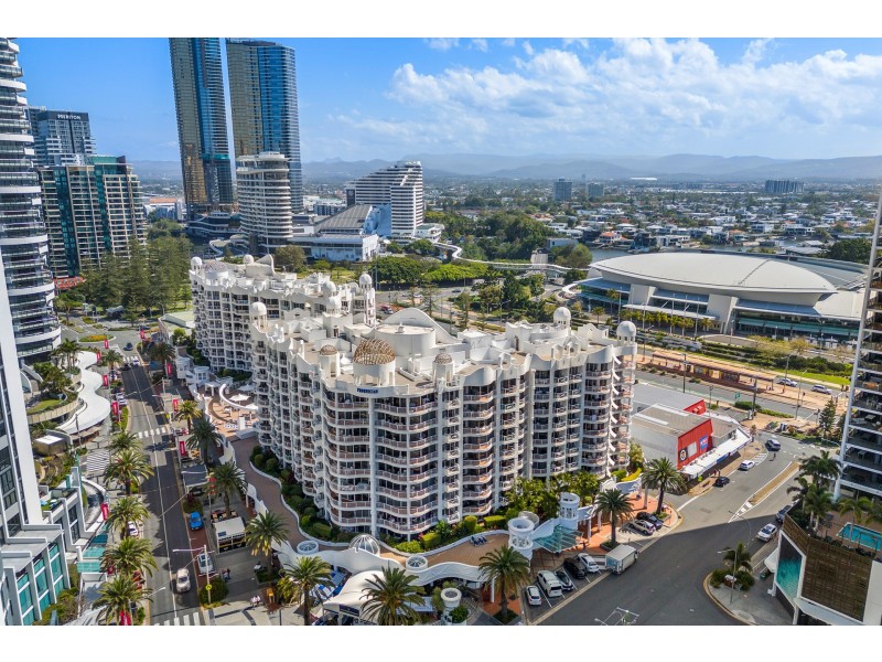 13/24-26 Queensland Avenue, Broadbeach QLD 4218